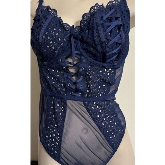 Victoria's Secret Teddy Lingerie Bodysuit Navy Blue Lace Thong NWT - Picture 1 of 8